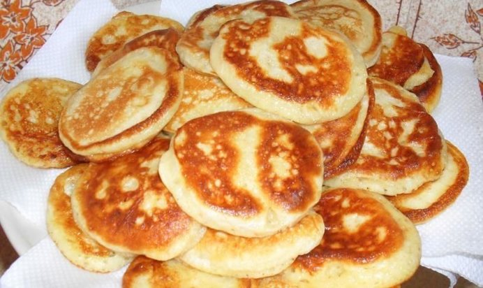 Пышные оладьи на дрожжах