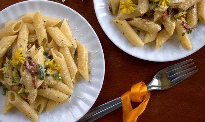 Паста карбонара с цуккини