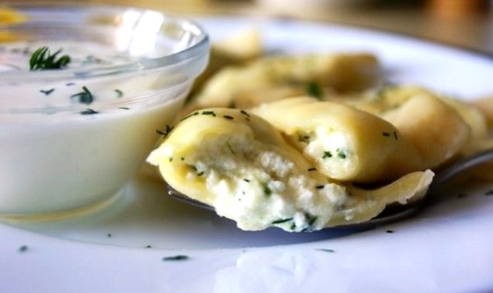 Вареники с соленым творогом