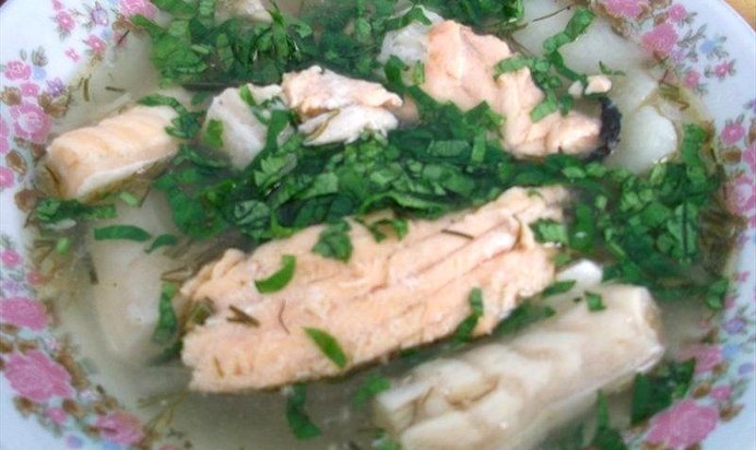 Уха из красной рыбы эконом вариант