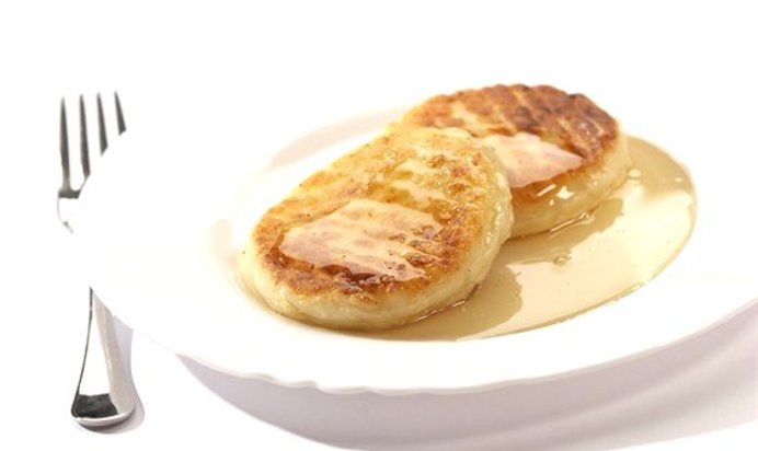 Дрожжевые оладьи на молоке