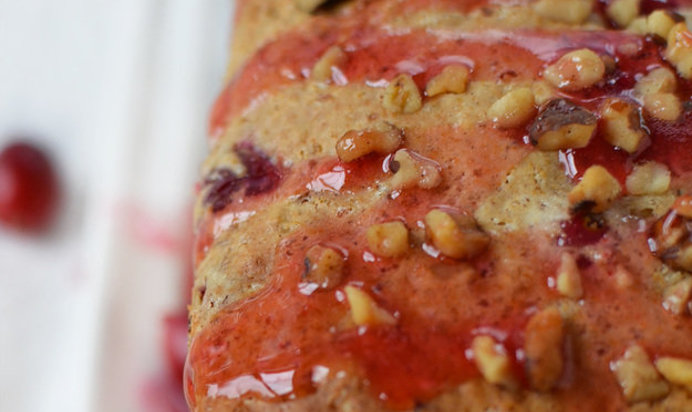 Имбирно-медовый хлеб с клюквой и портвейном