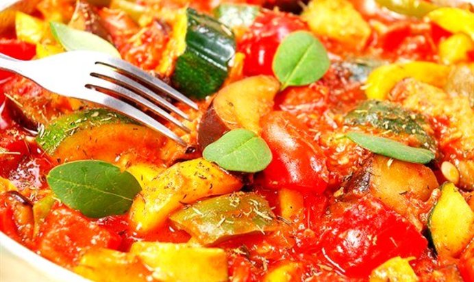 Рататуй с тимьяном и розмарином