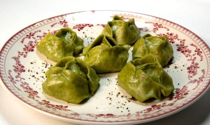 Манты с зеленью