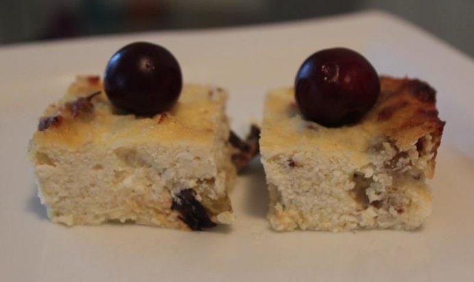 Творожная запеканка с сухофруктами без сахара