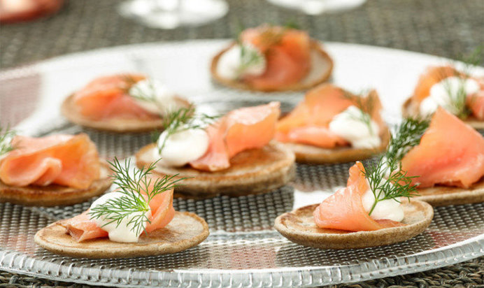 Блины с копченым лососем