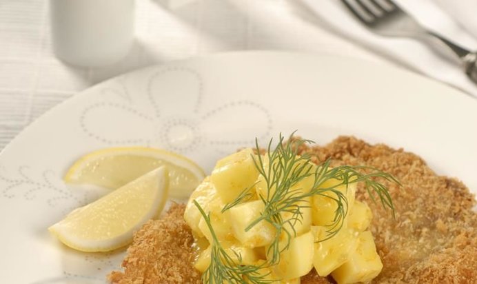 Свиной шницель с яблочным соусом