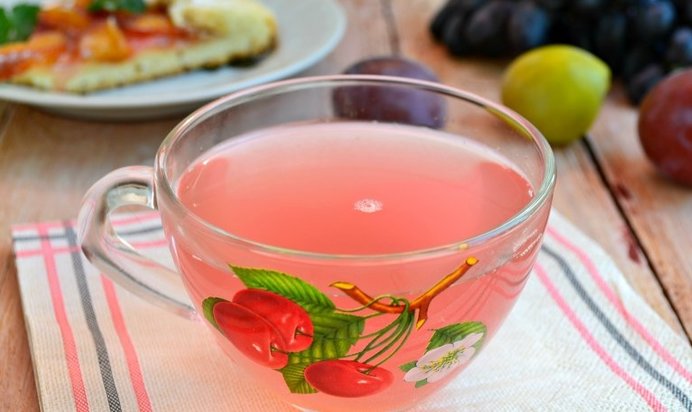 Компот из слив и винограда