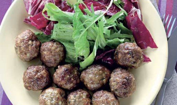 Фрикадельки из баранины с зирой, фаршированные виноградом