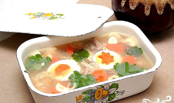 Свиной холодец с соусом