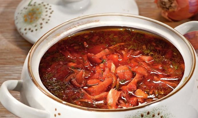 Борщ с фасолью и грибами