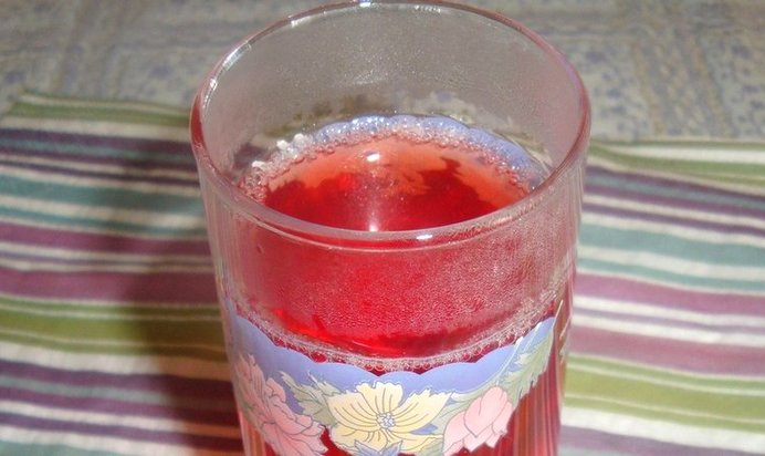 Компот из клубники и малины