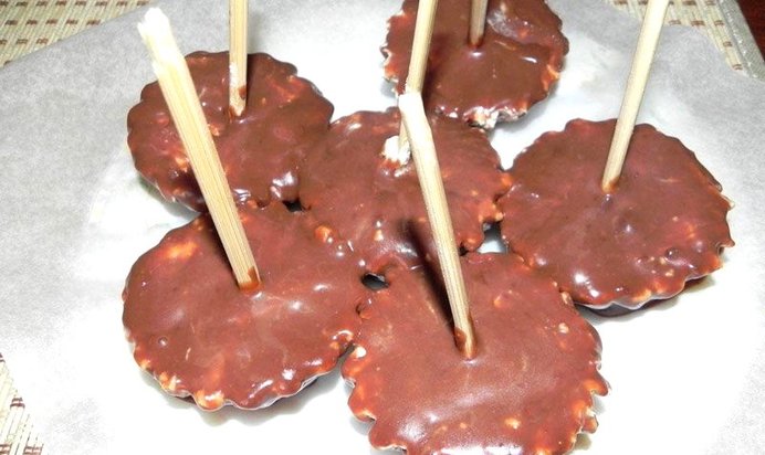 Творожные кексы в шоколаде