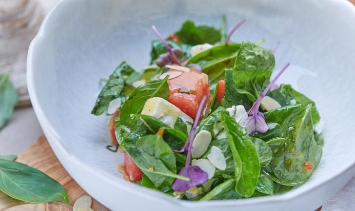 Салат с арбузом