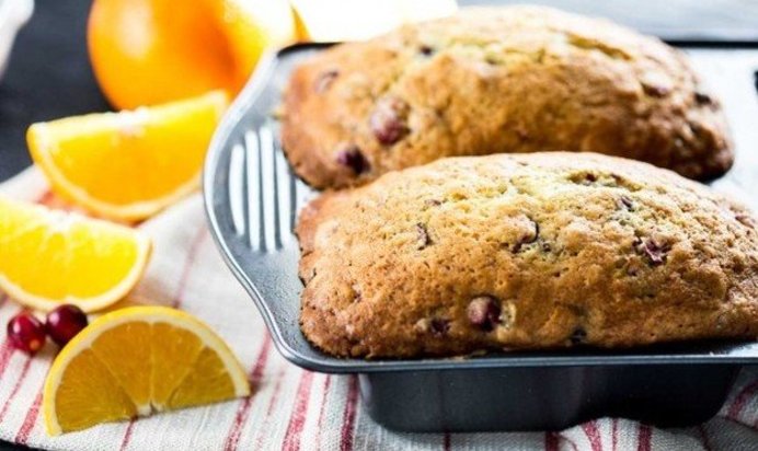 Хлеб с клюквой и апельсином