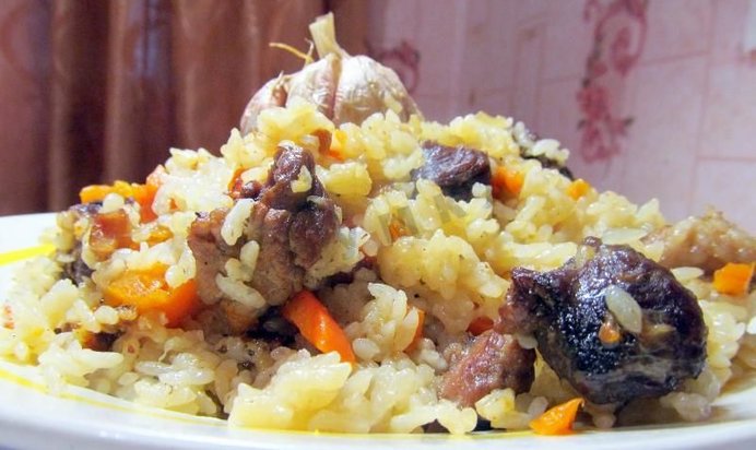 Плов из баранины в мультиварке