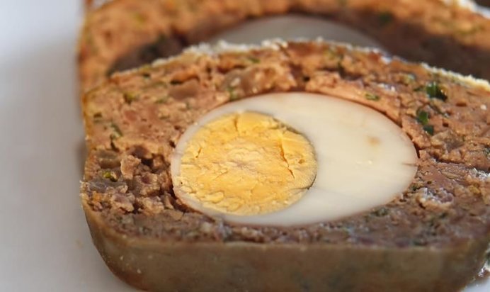 Пасхальная балканская запеканка из потрохов