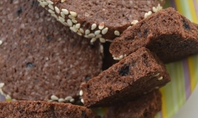 Рисовая запеканка с яблоками и изюмом