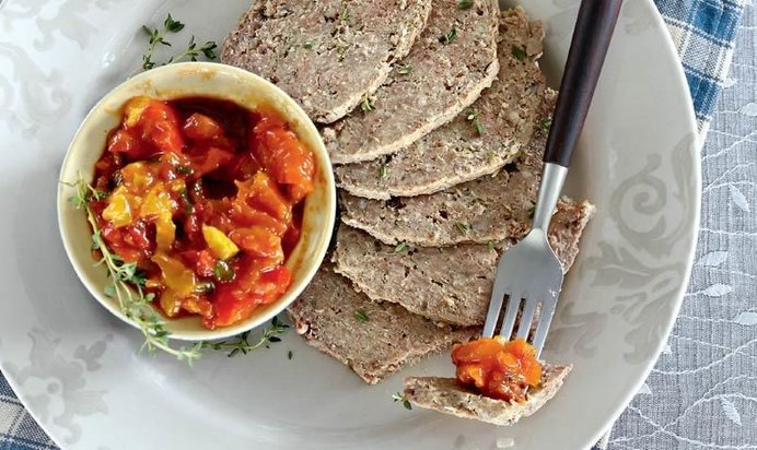 Холодный мясной хлеб с летней сальсой