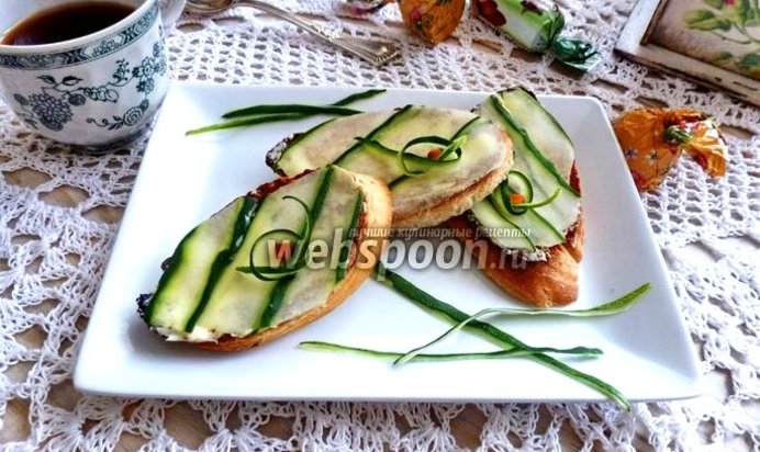 Бутерброд с огурцом по-английский