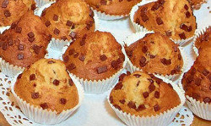 Маффины классические (с кусочками шоколада) dr. oetker