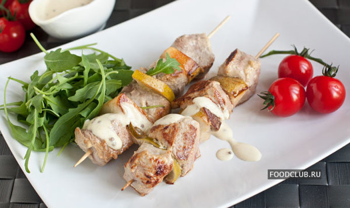Шашлычки из свиной вырезки с грушами