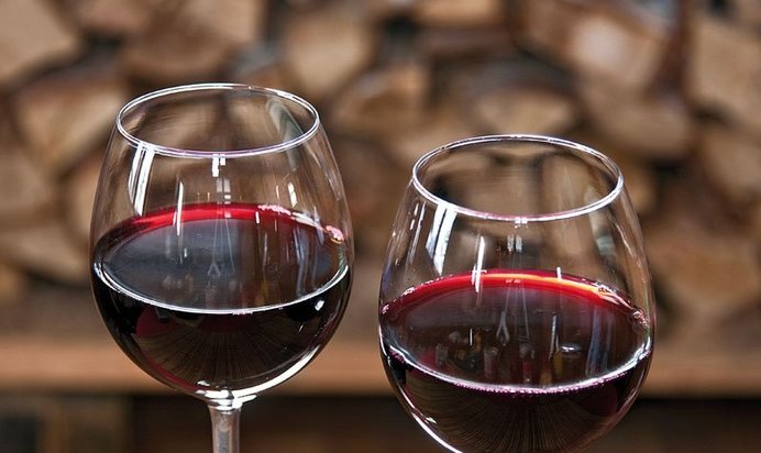 Вино из черной рябины в домашних условиях