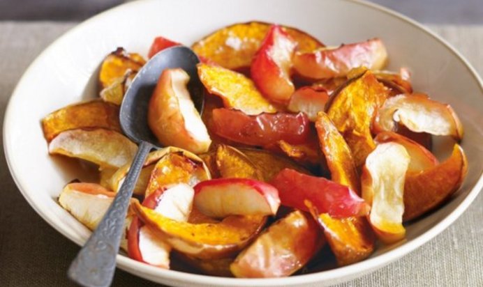 Яблоки и тыква в кленовом сиропе