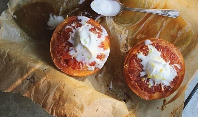 Грейпфрут с имбирем и кленовым сиропом