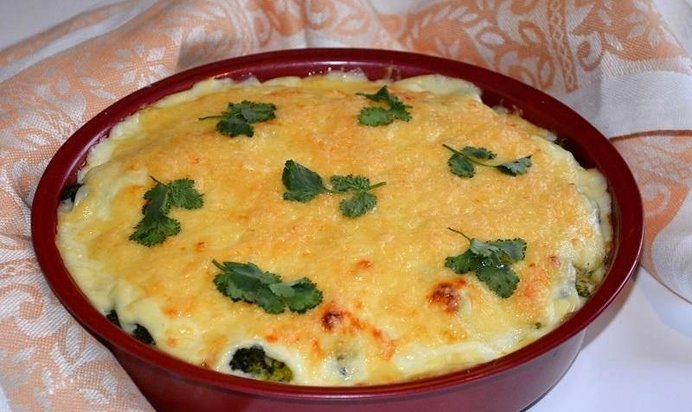 Запеканка из макарон с брокколи