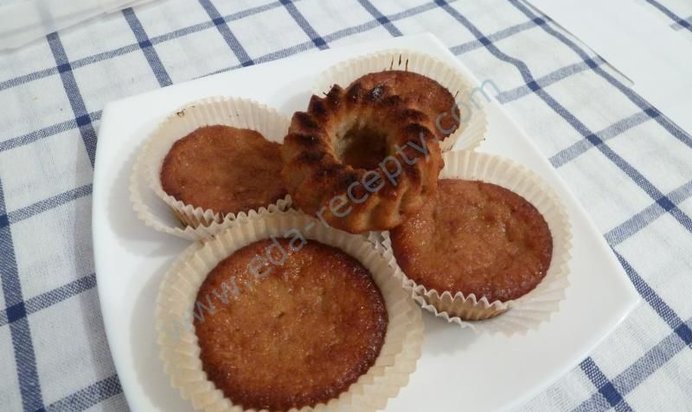 Маффины банановые с корицей