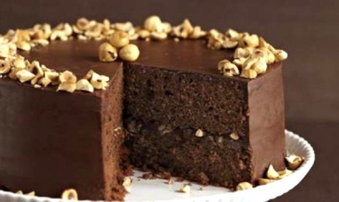 Шоколадный торт с орехами для мультиварки