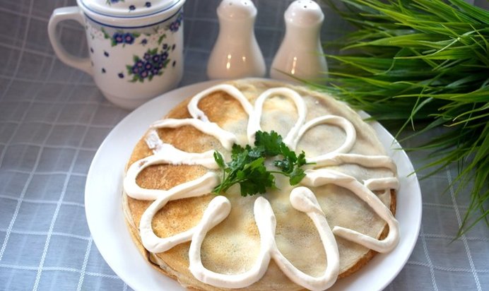 Блинный пирог с грибами