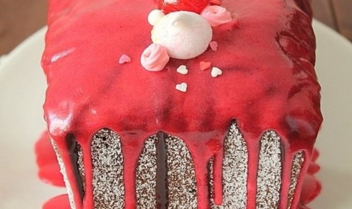 Кокосовый кекс с бананами и вишней