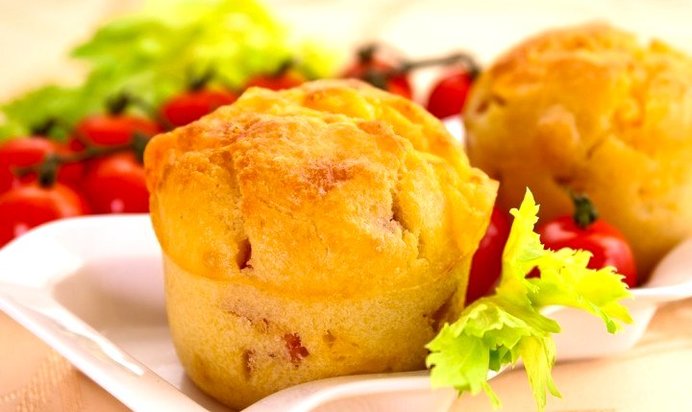 Маффины с сыром и ветчиной