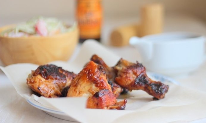 Цыпленок барбекю с салатом