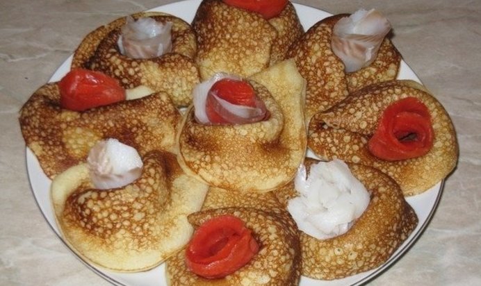 Блины с неркой и палтусом