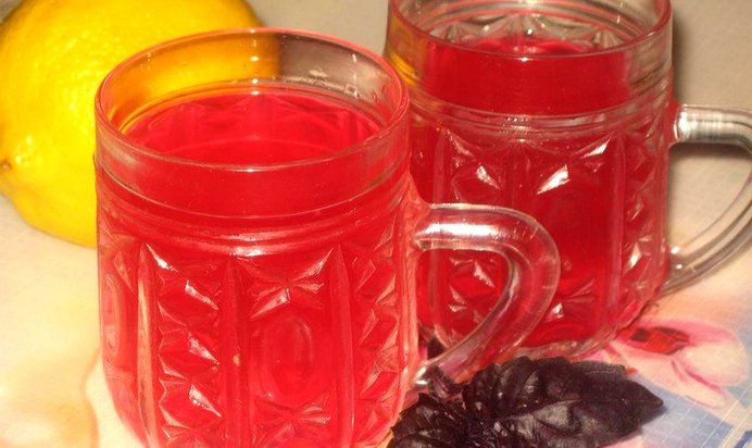 Напиток из базилика с лимоном