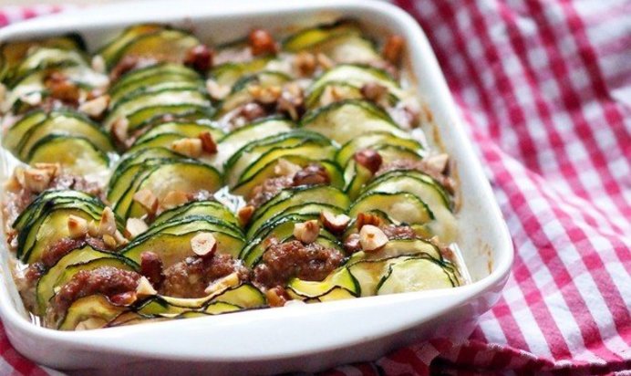 Запеканка из кабачков с фрикадельками