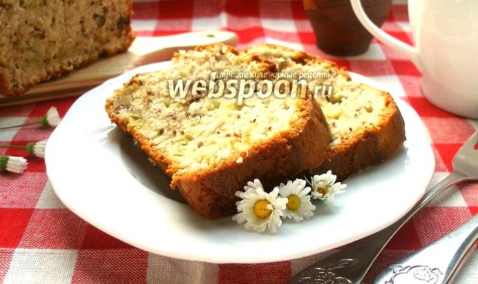 Кекс с ревенем и орехами