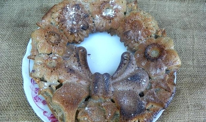 Кекс с пьяной вишней