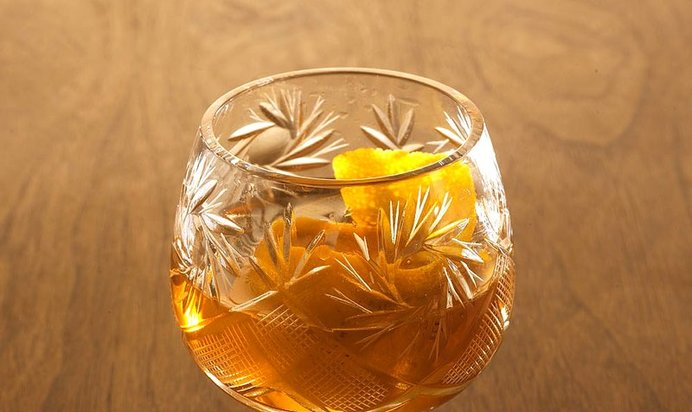 Коктейль «Золотой Сазерак» (Golden Sazerac)