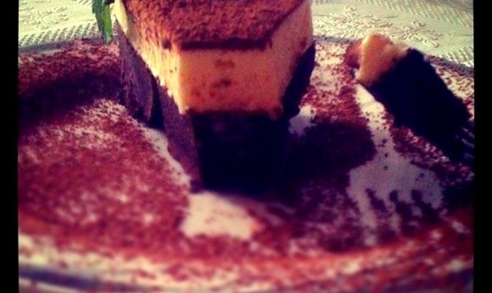 Торт трюфельный с муссом из белого шоколада