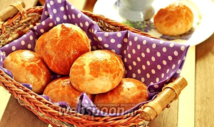 Хлебные булочки с сыром