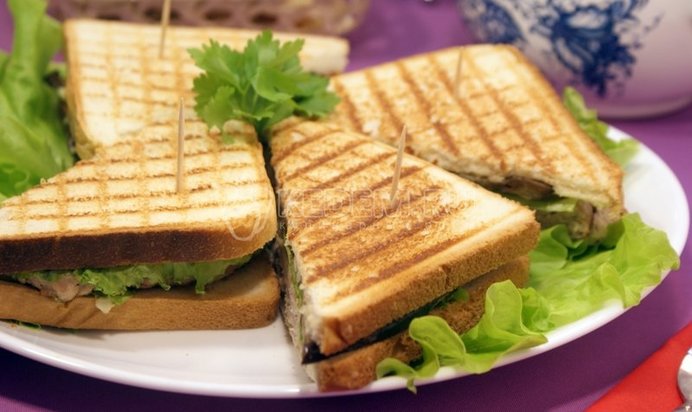 Бутерброды с котлетой