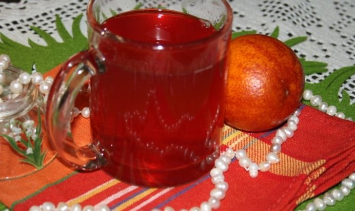 Компот-крюшон со смородиной и гибридом мандарина с гранатом