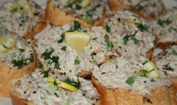 Бутерброды с печенью трески