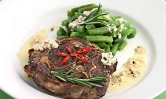 Молодой барашек с хлебным соусом