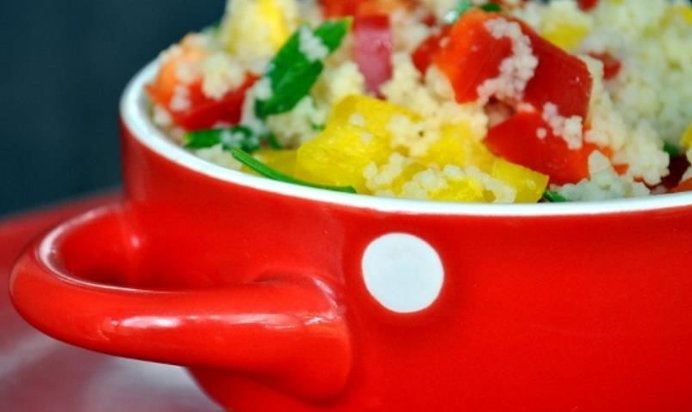 Салат из кускуса со сладким перцем