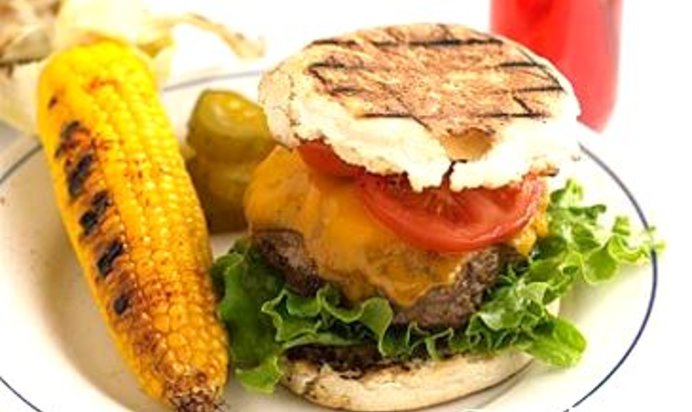 Бургеры с сыром и хреном